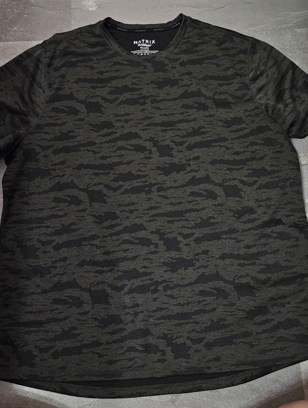 Matrix Men's Green & Black Camouflage Short Sleeve Shirt. Size XXL.